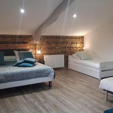 Les Chambres De Lili Saint-Loup  Exteriör bild