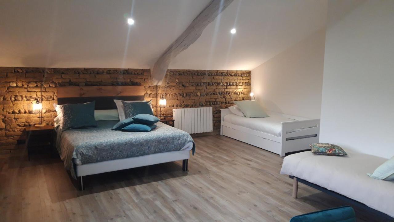 Les Chambres De Lili Saint-Loup  Exteriör bild