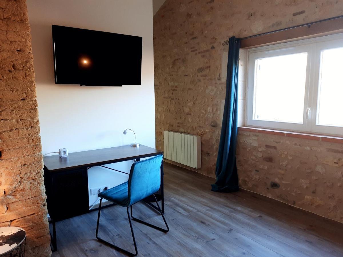 Les Chambres De Lili Saint-Loup  Exteriör bild